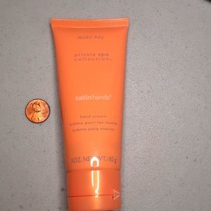 Mary Kay private Spa collection hand cream Peach